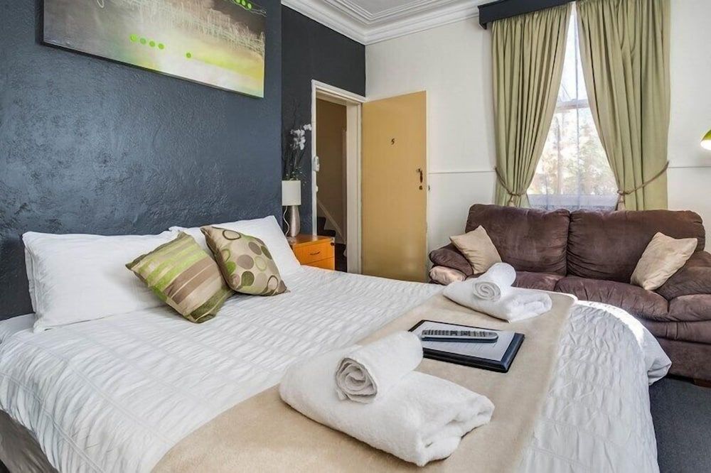 Deluxe Room (Deluxe Queen 5)