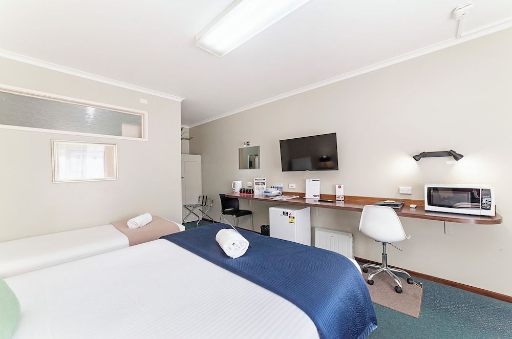 City Heart Motel Standard Room, Non Smoking (Twin Share) 10