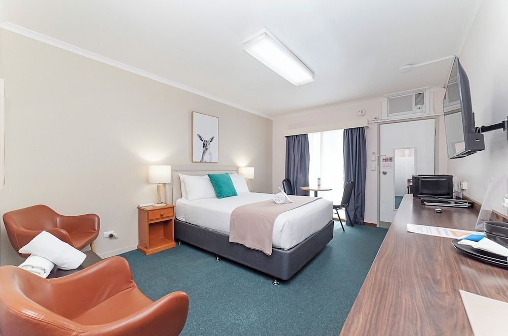 City Heart Motel Standard Room 12