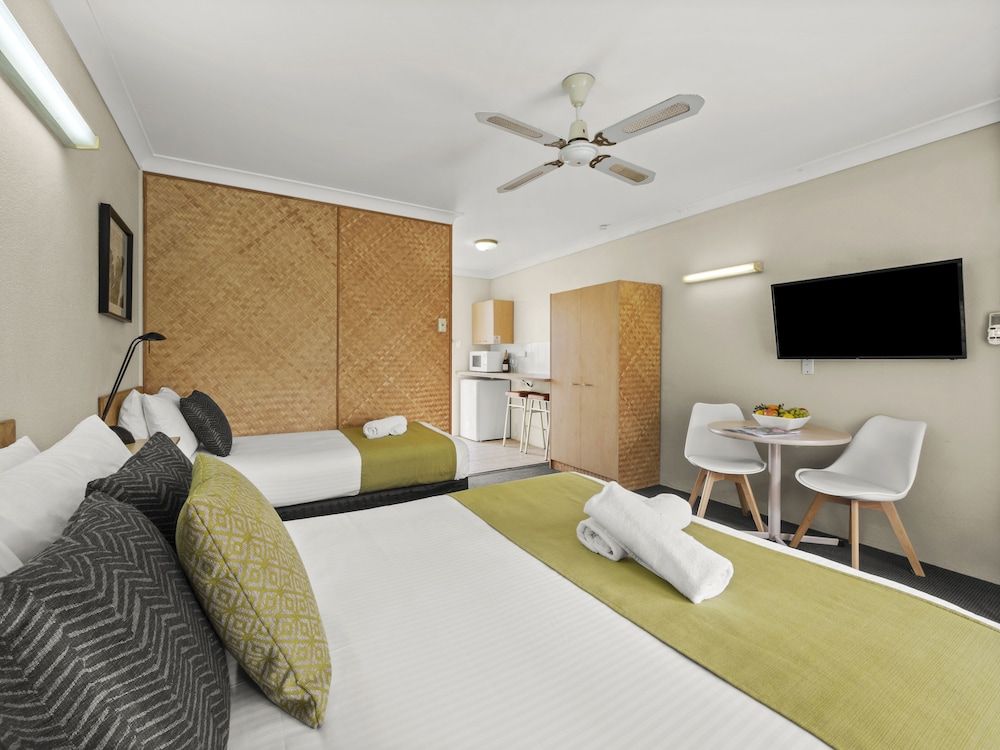 Yamba Sun Motel Queen Single 2