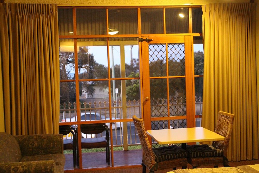 Bayview Motel Rosebud Balcony Bayview - 3 Night Special 8