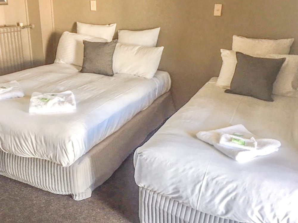 Standard Double or Twin Room, Multiple Beds, Non Smoking, Ensuite
