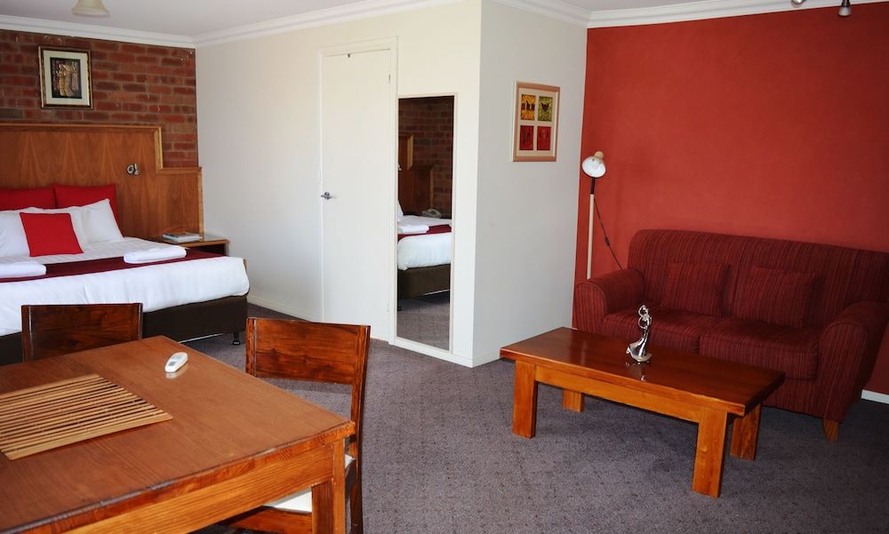 King Room with Spa Bath