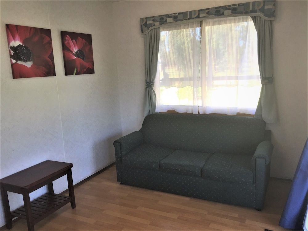 Junee Tourist Park Superior Plus 4