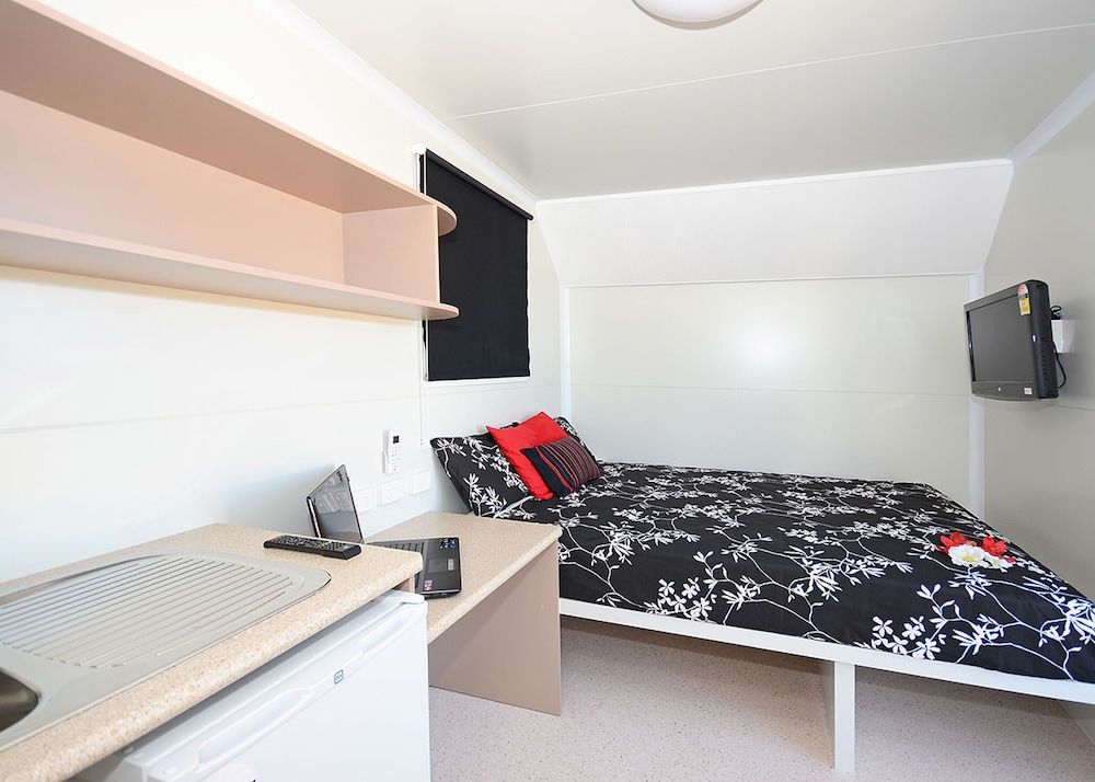 Compact Queen Van Room