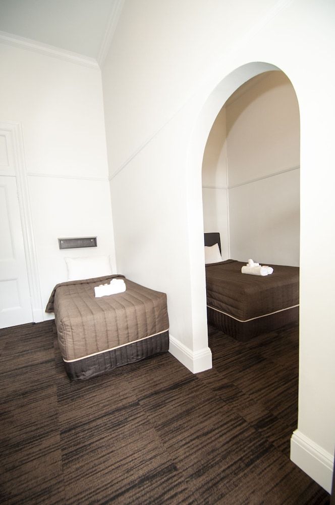 Historic Hydro Motor Inn