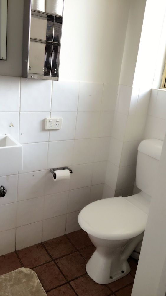 Gold Coast Backpackers - Hostel Standard Double Room, 1 Bedroom, Non Smoking, Balcony 10