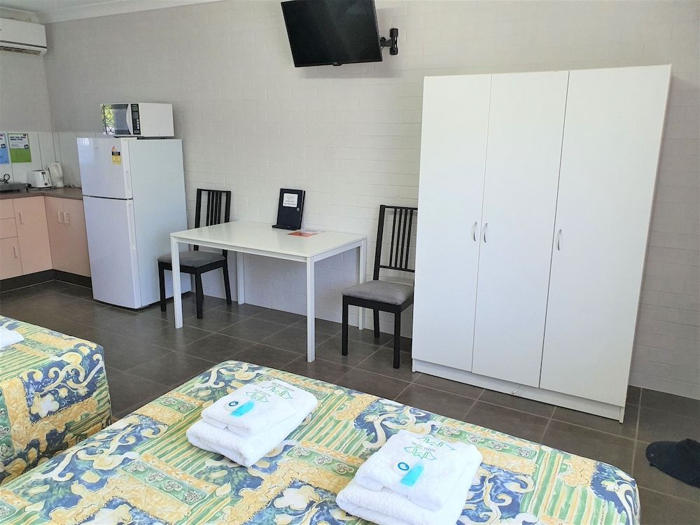 Maria Motel Deluxe Double Room, Multiple Beds 22