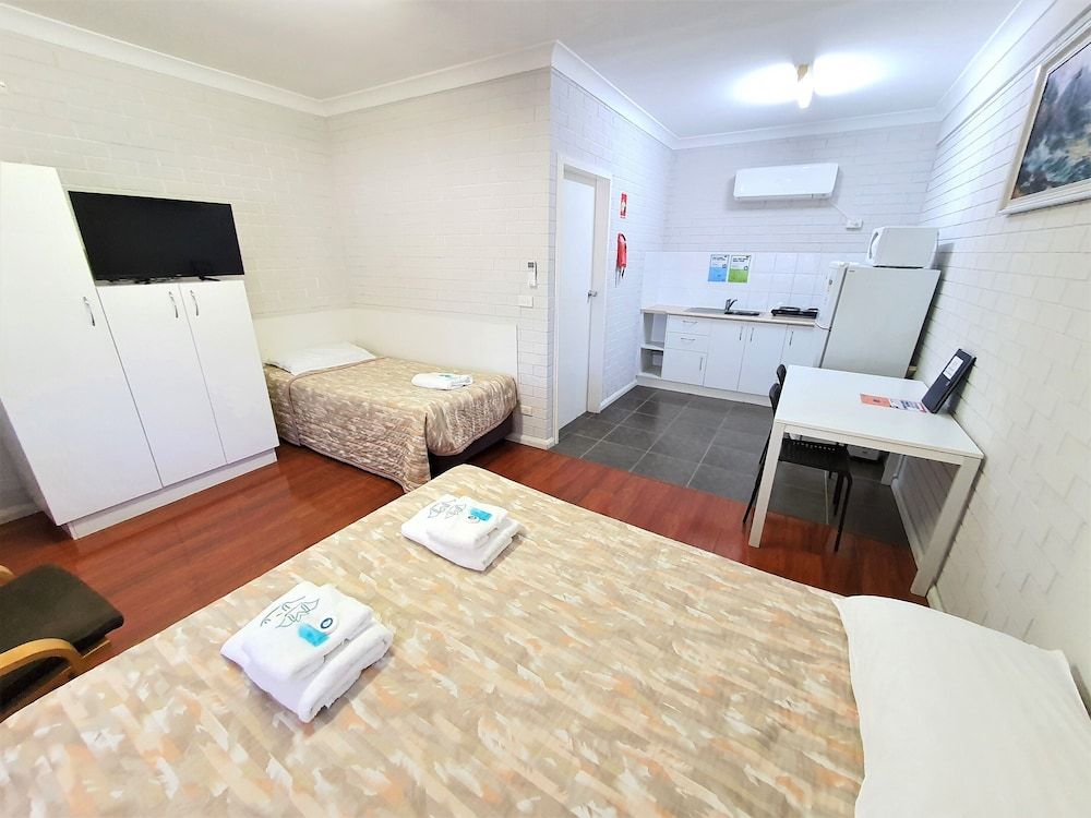 Maria Motel Deluxe Double Room, Multiple Beds 13