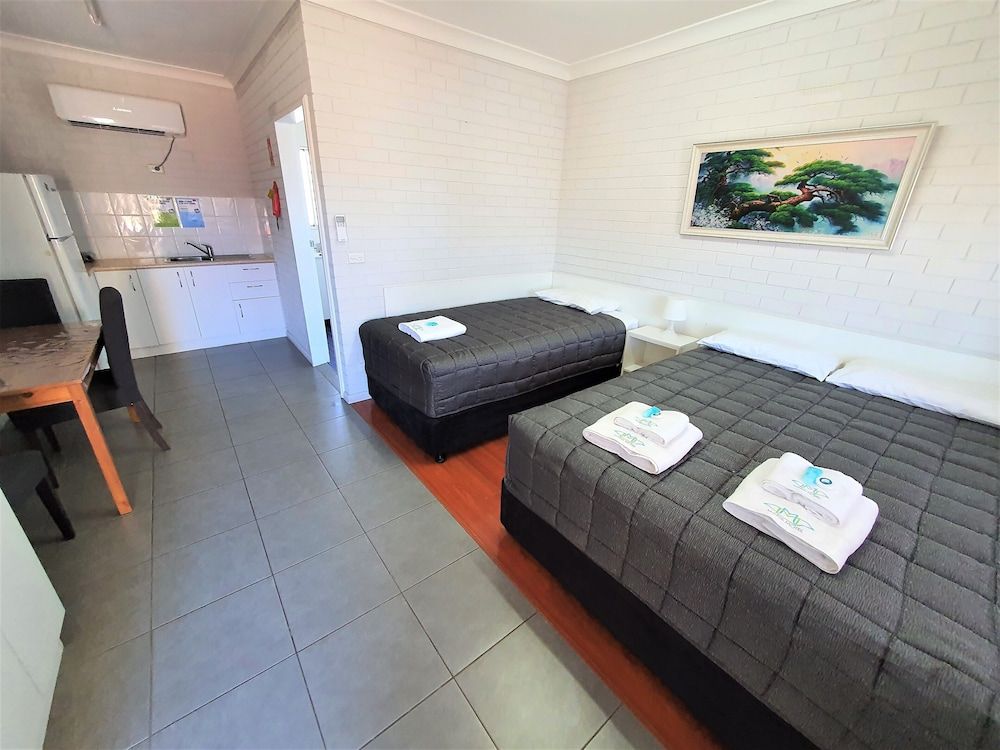 Maria Motel Deluxe Double Room, Multiple Beds 15