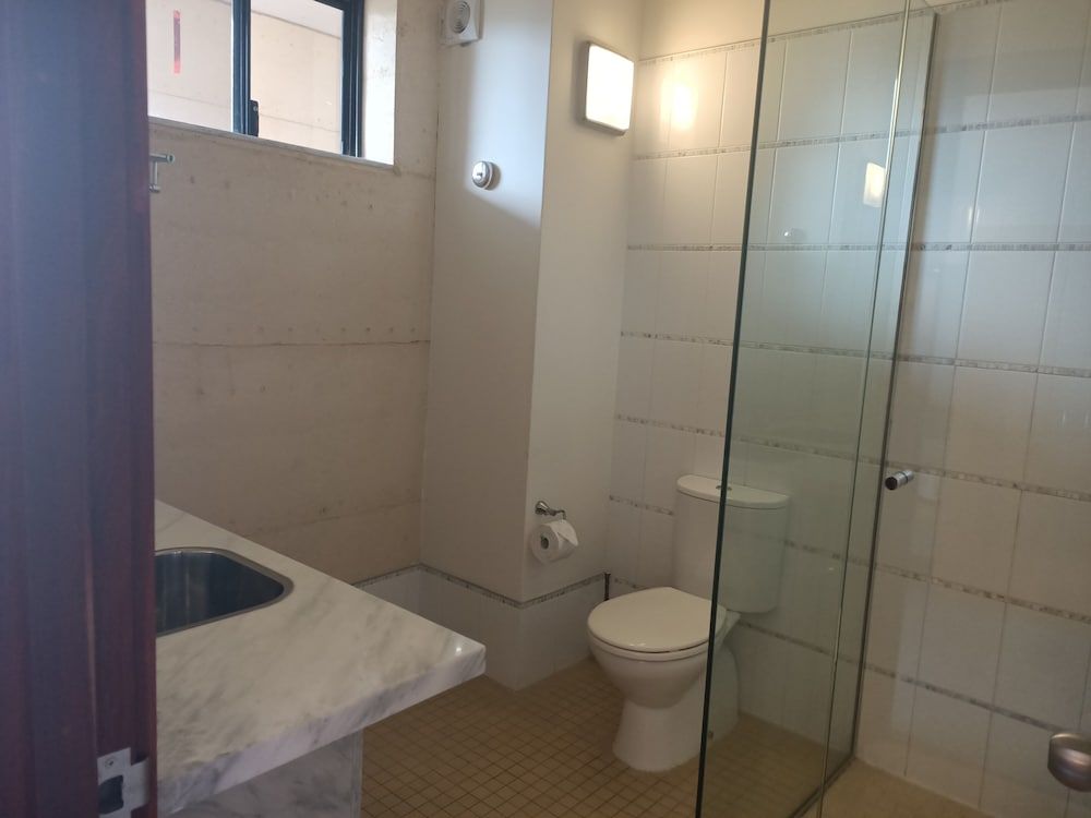 Yanchep Inn Standard Lakeside Room 5