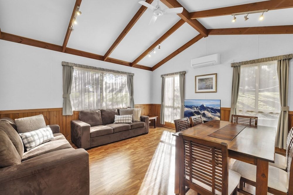 Metung Holiday Villas Three Bedroom Superior Villa 7