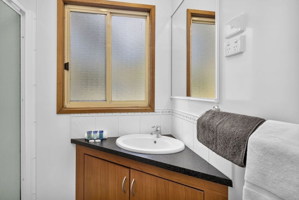 Metung Holiday Villas Two Bedroom Superior Villa 4