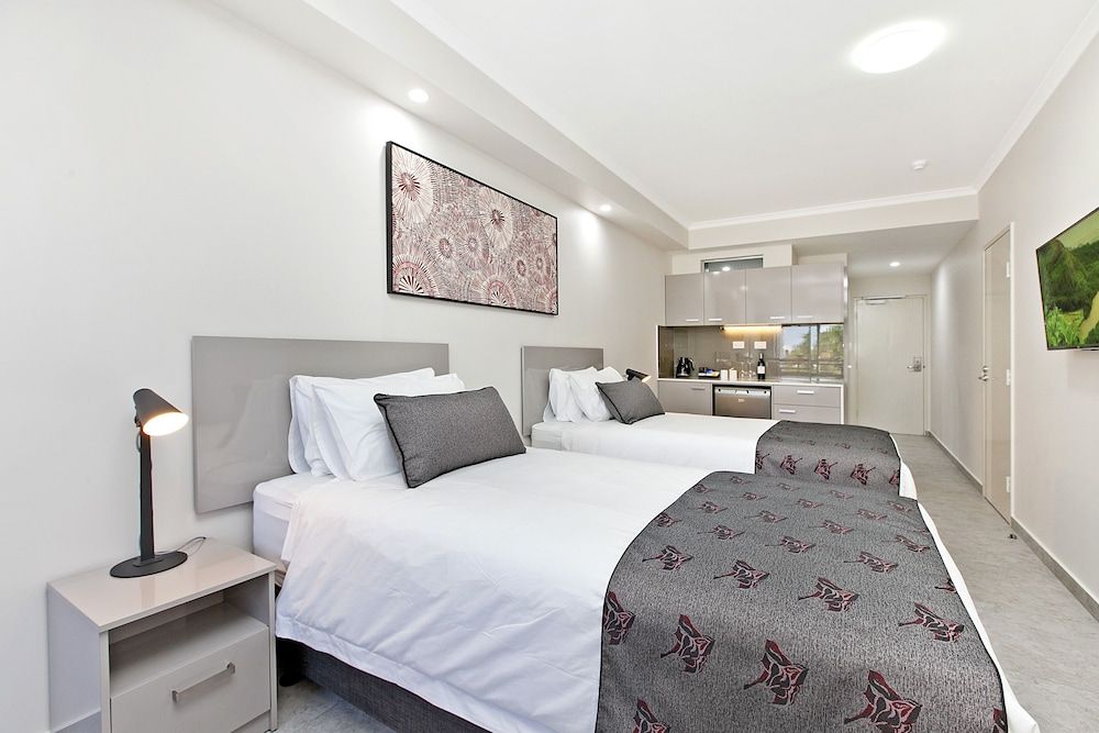 Argus Hotel Darwin Superior Twin Room 2