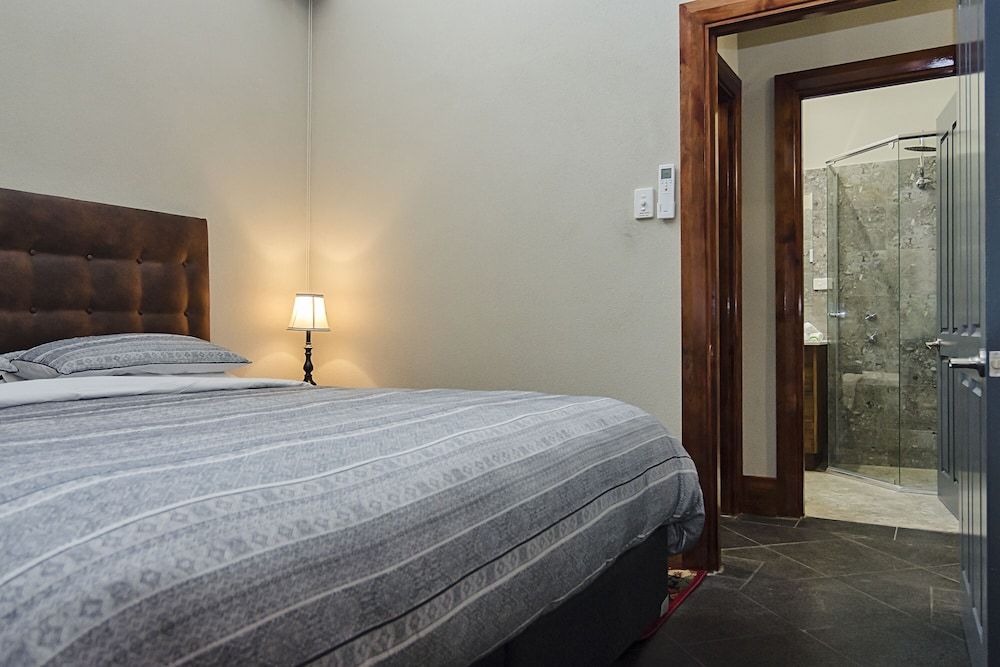 Eagle Foundry Bed & Breakfast Luxury Room