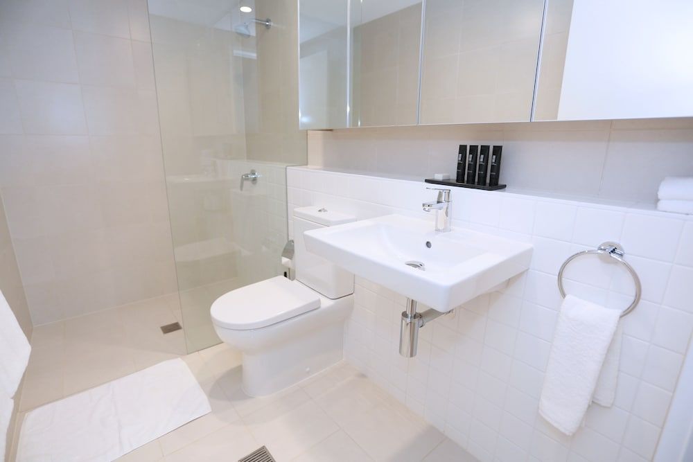 Alex Perry Hotel & Apartments 2 Bedroom Apartment 5