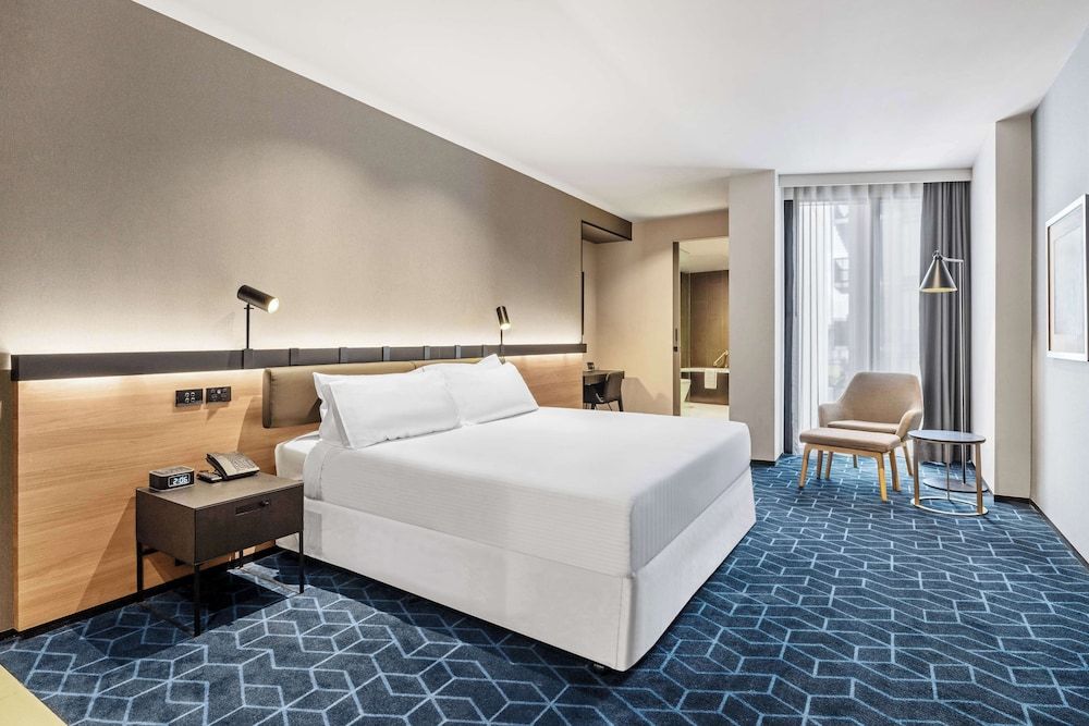 Junior Suite, 1 King Bed