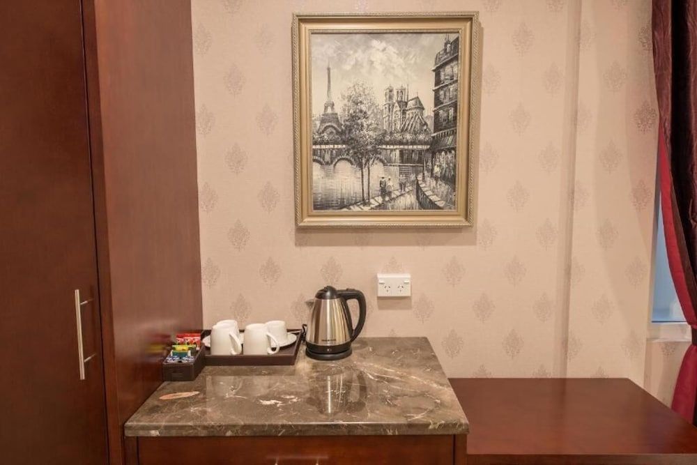 Megaboom City Hotel King Room 5