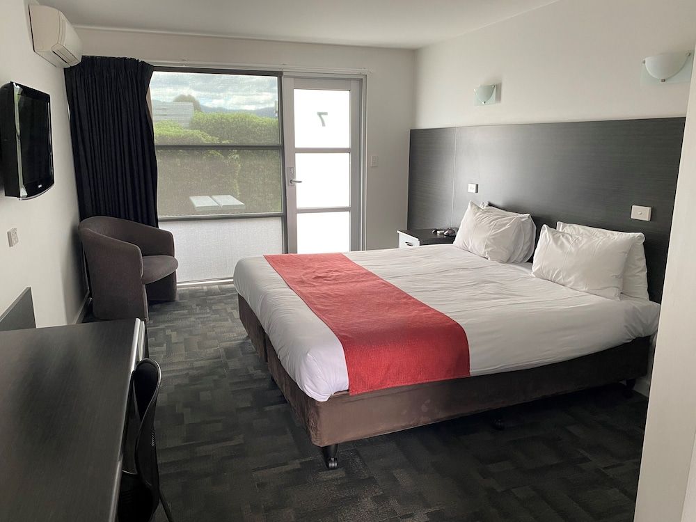 Green Stay Room
