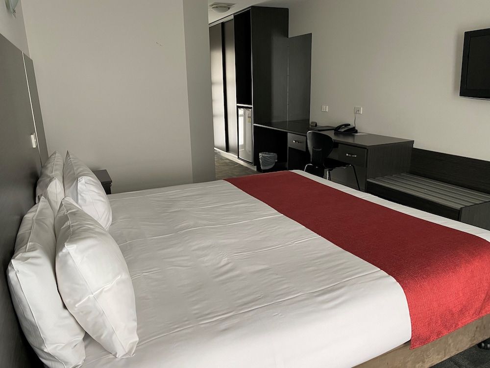 Green Stay Room