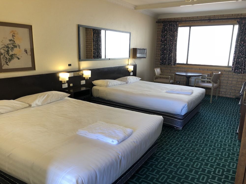 Canberra Lyneham Motor Inn Budget Room 2
