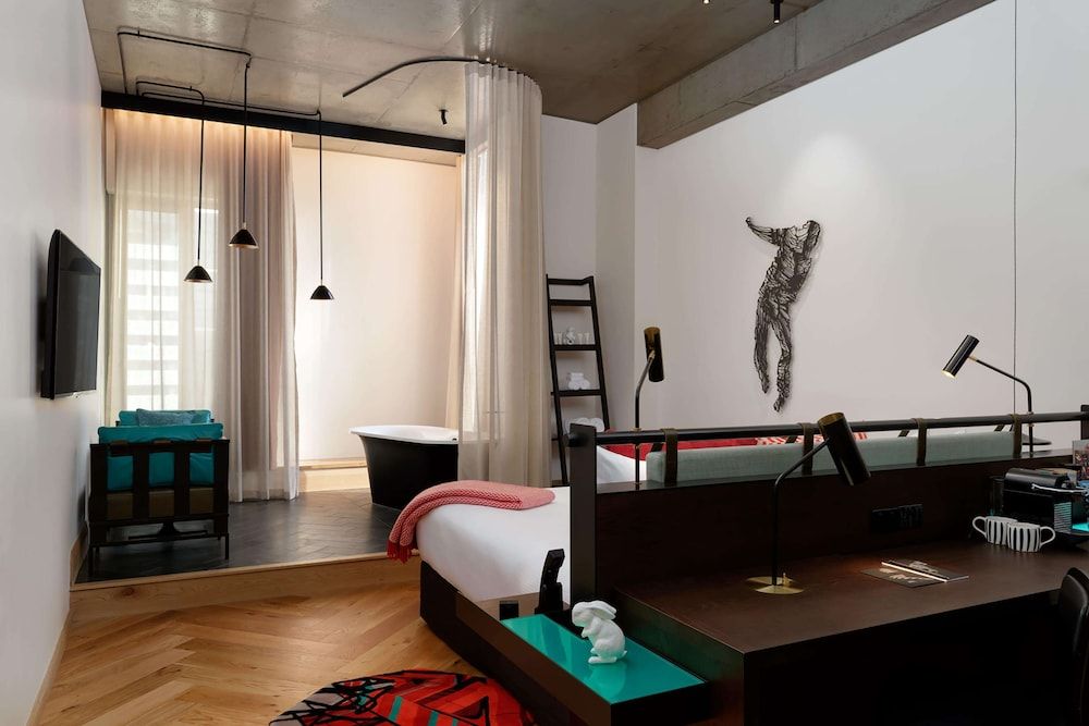 undefined QT Melbourne 3