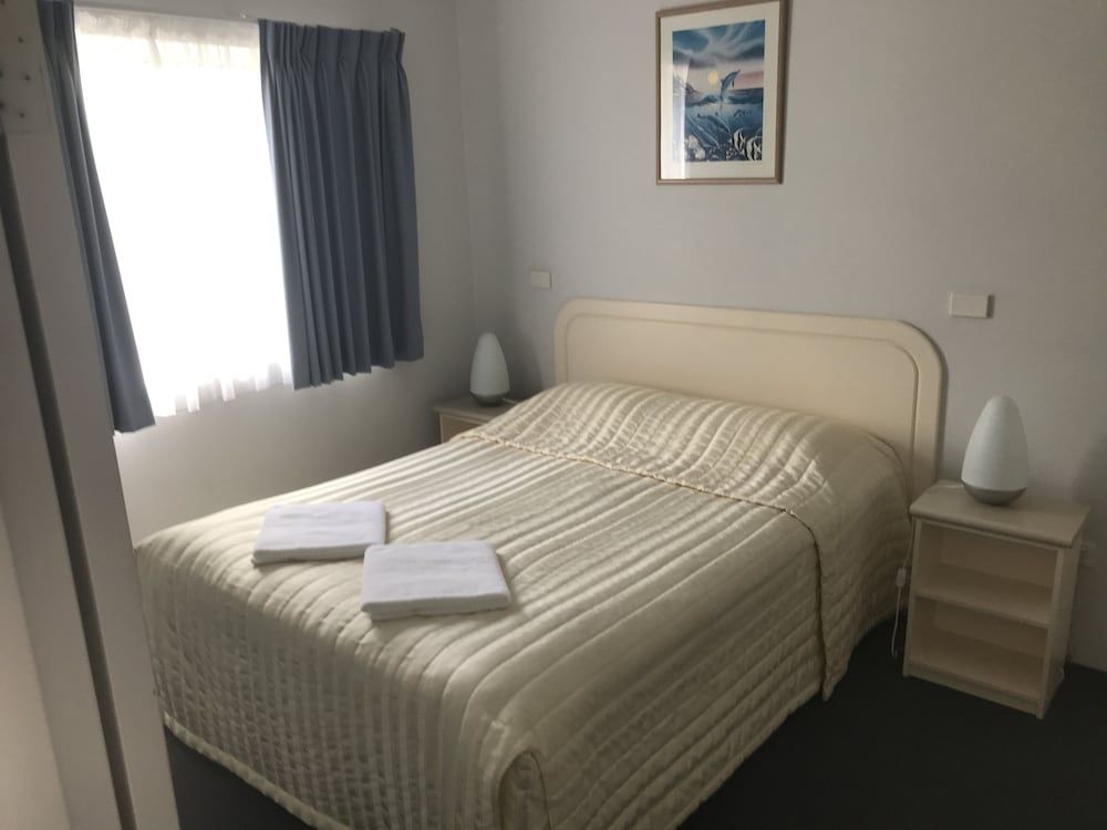 Standard One Bedroom - Apartment 6