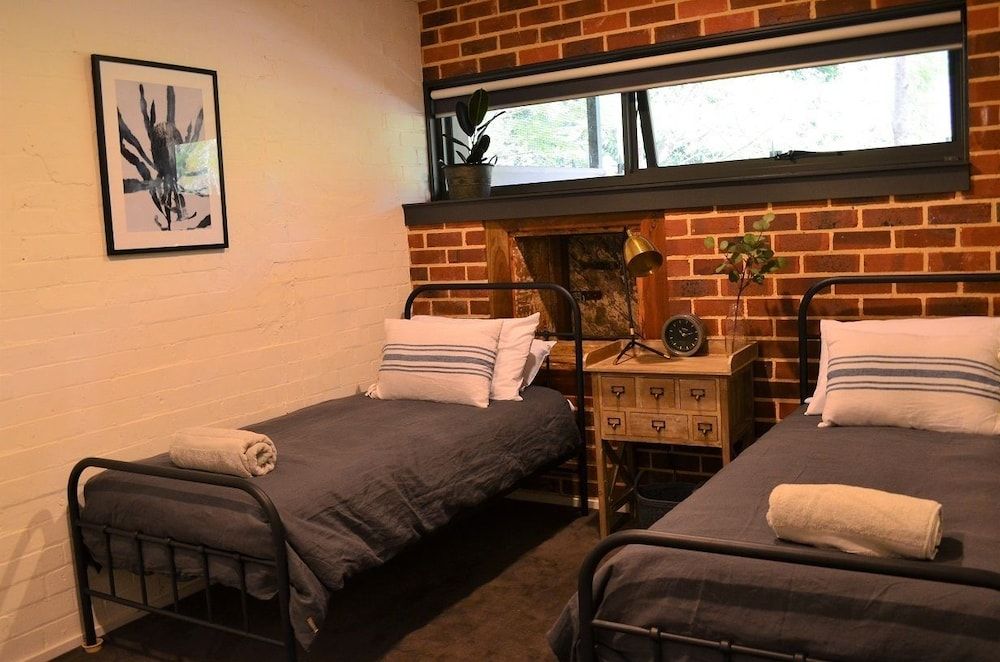 Warehouse Apartment 6