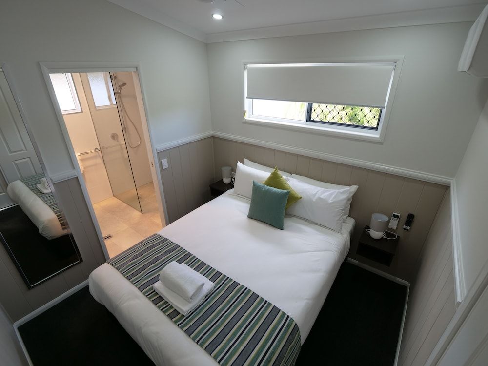 Ingenia Holidays Soldiers Point Treehouse Duplex