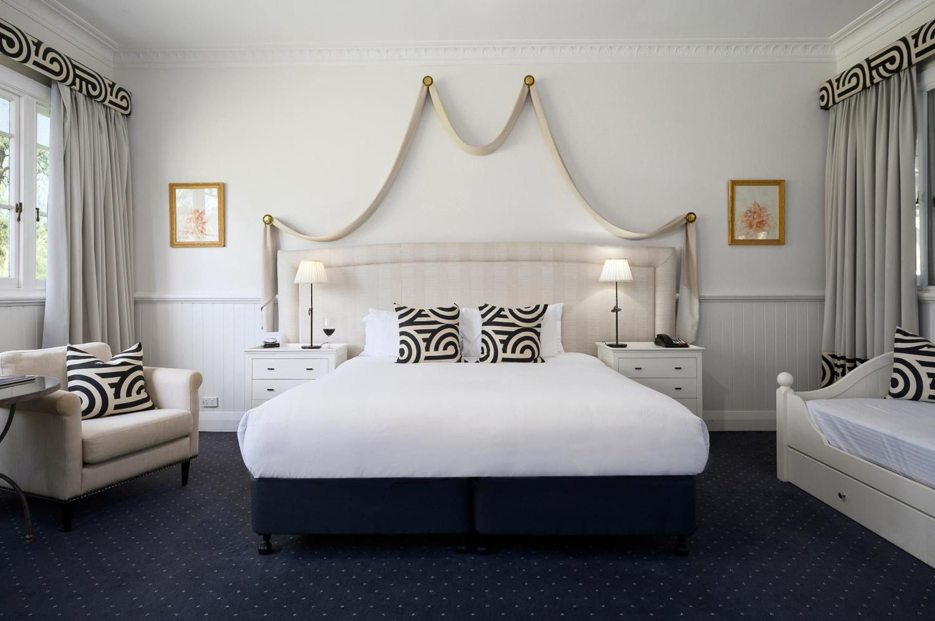 The Convent Hunter Valley Hotel Deluxe Room 4