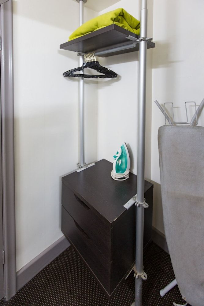 City Square Motel Standard Queen Room 8