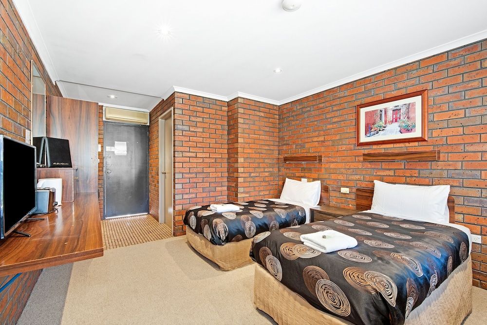 Standard Room (Motel Twin Single Beds)