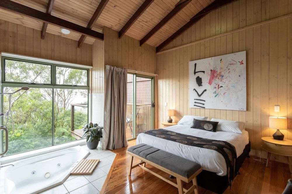 Treetops Seaview Montville 1 Bedroom Treehouse 2