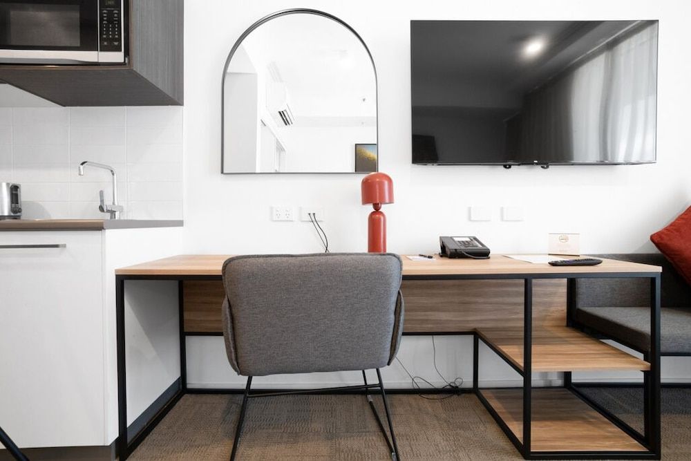 Quest Mackay on Gordon Studio 5