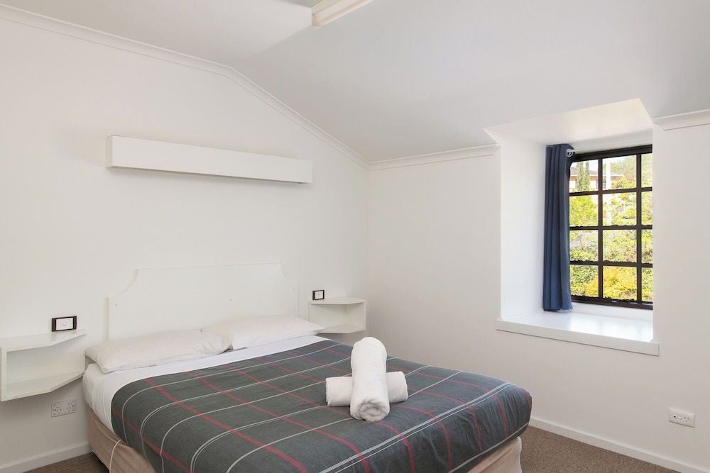 Village Family Motor Inn Apartment, 2 Bedrooms 8