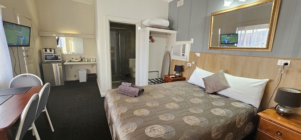 Blue Lake Motel Family Double Room (Interconnected Family Room) 2