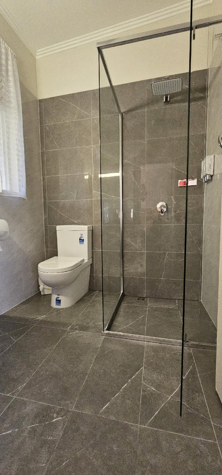 Blue Lake Motel Standard Queen Room 3