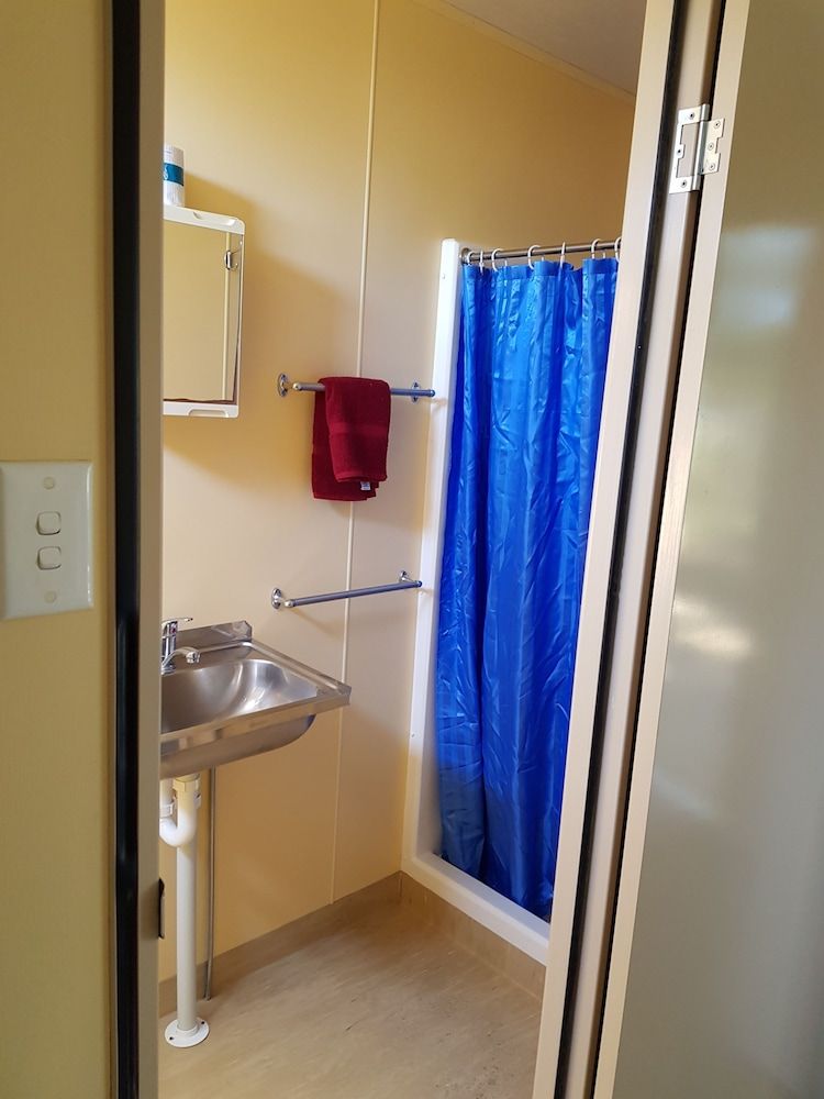 Riverside Tourist Park Basic Double Room Single Use, 1 Double Bed, River View 4