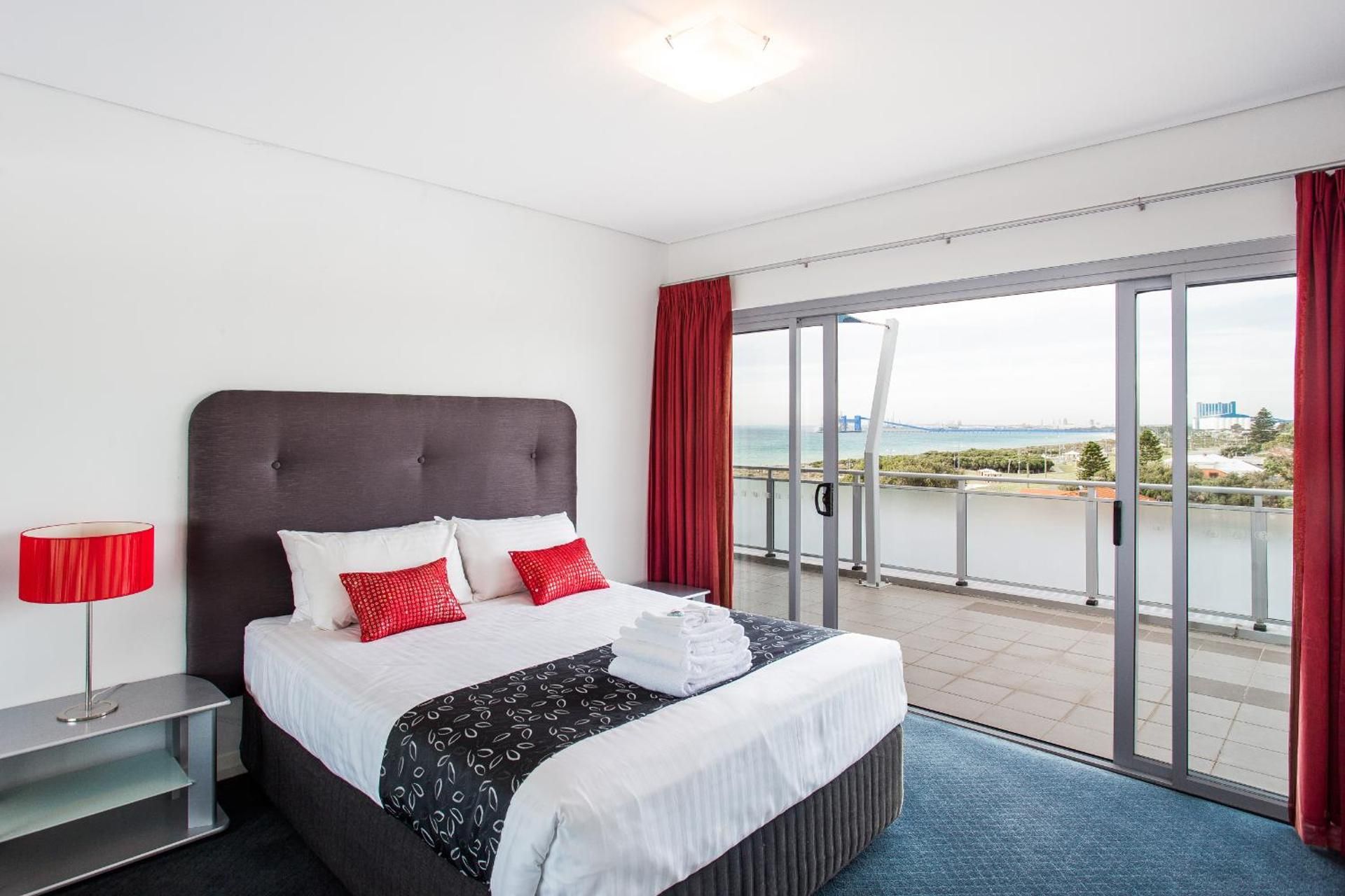 Three-Bedroom Premier Apartment with Ocean View - Ocean 2