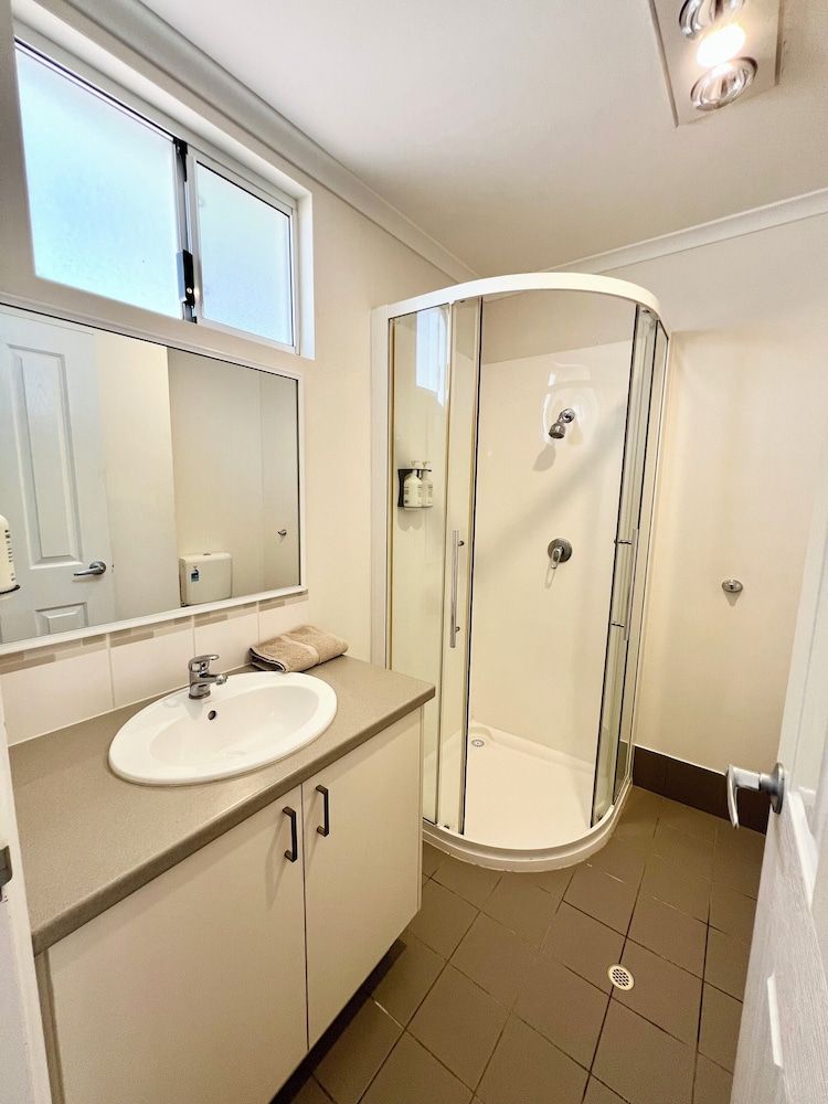 Standard Studio, Non Smoking, Balcony (Motel Room)