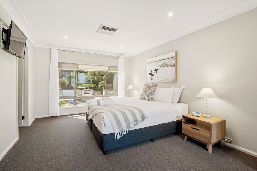 Comfort Apartment, 3 Bedrooms, Partial Ocean View