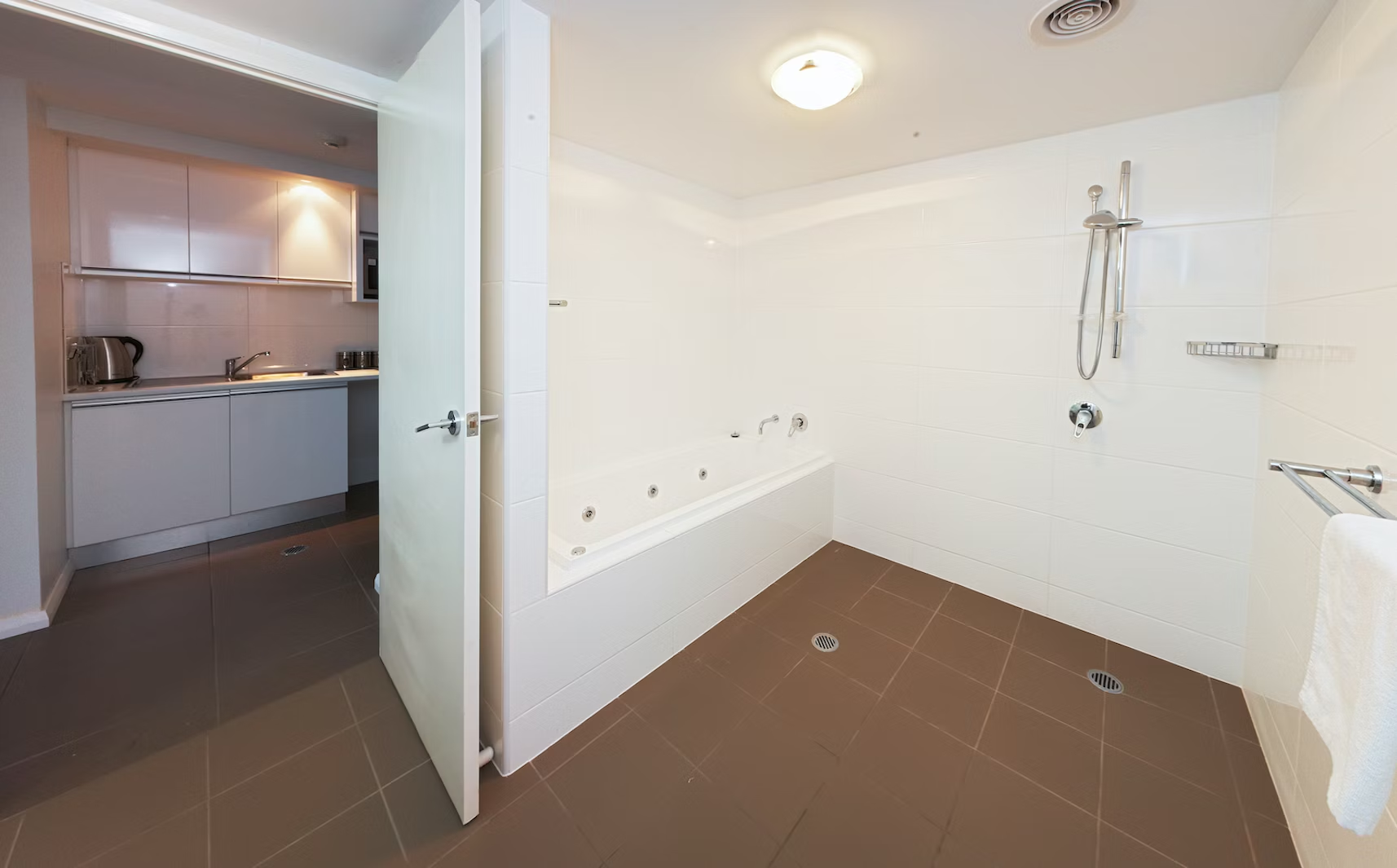 Charlestown Terrace Loft 3