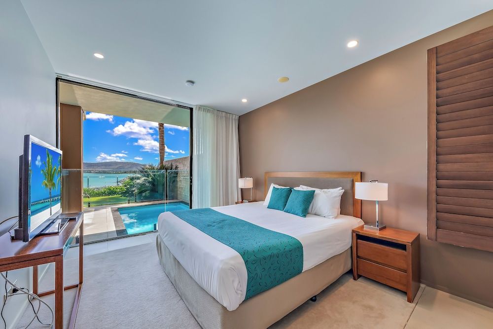 Mirage Whitsundays Executive Apartment - 3 Bedroom