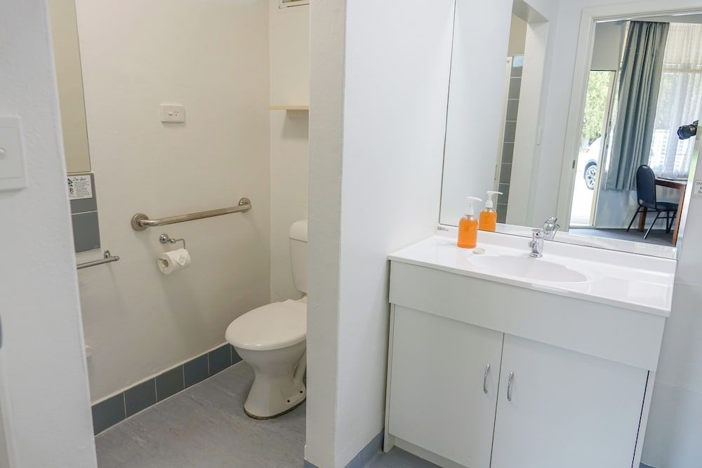 Bairnsdale Main Motel Queen Large 5