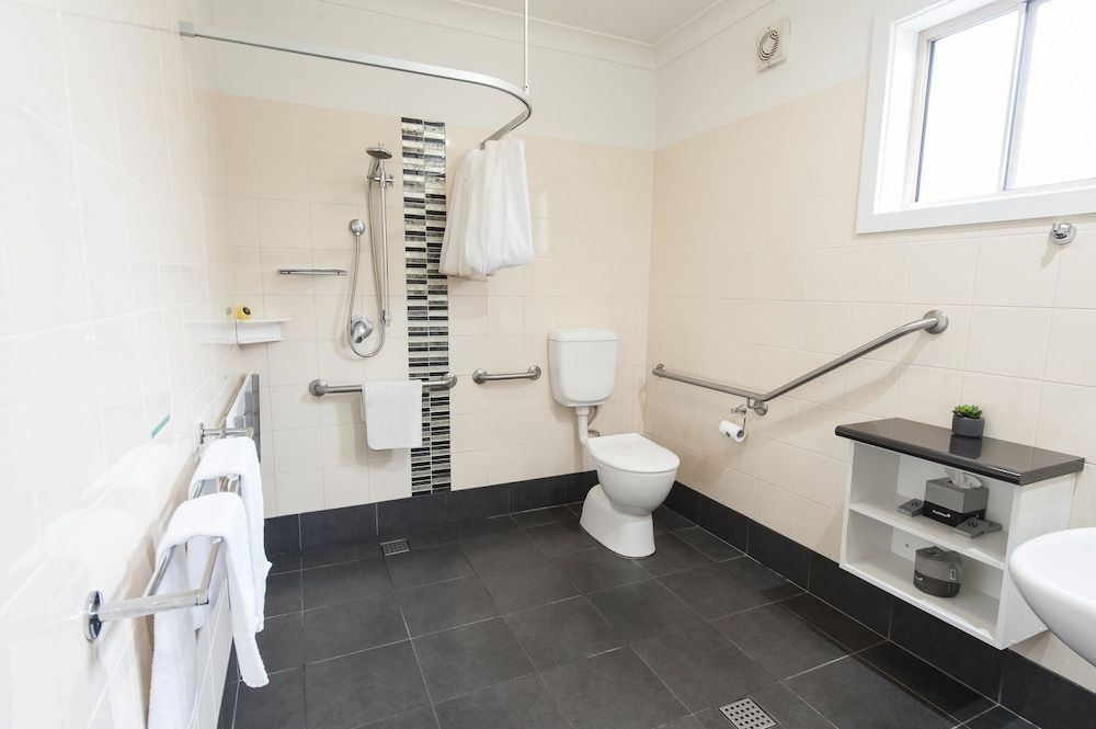 Executive Room, 1 Queen Bed, Accessible, Ensuite