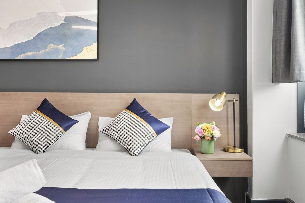 Premium Room, 1 Queen Bed