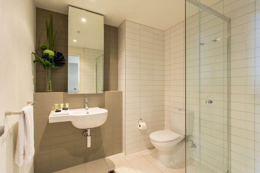 ABC Accommodation - Spencer Street Two Bedroom Apartment 11