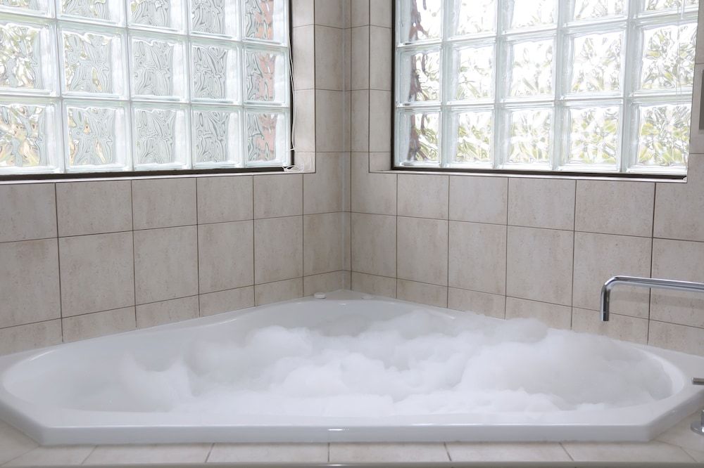 The Club Motor Inn Chinchilla Luxury Unit 7