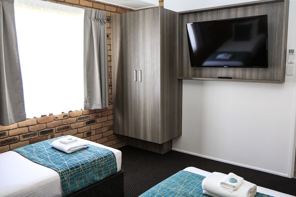 The Club Motor Inn Chinchilla Family Unit 2