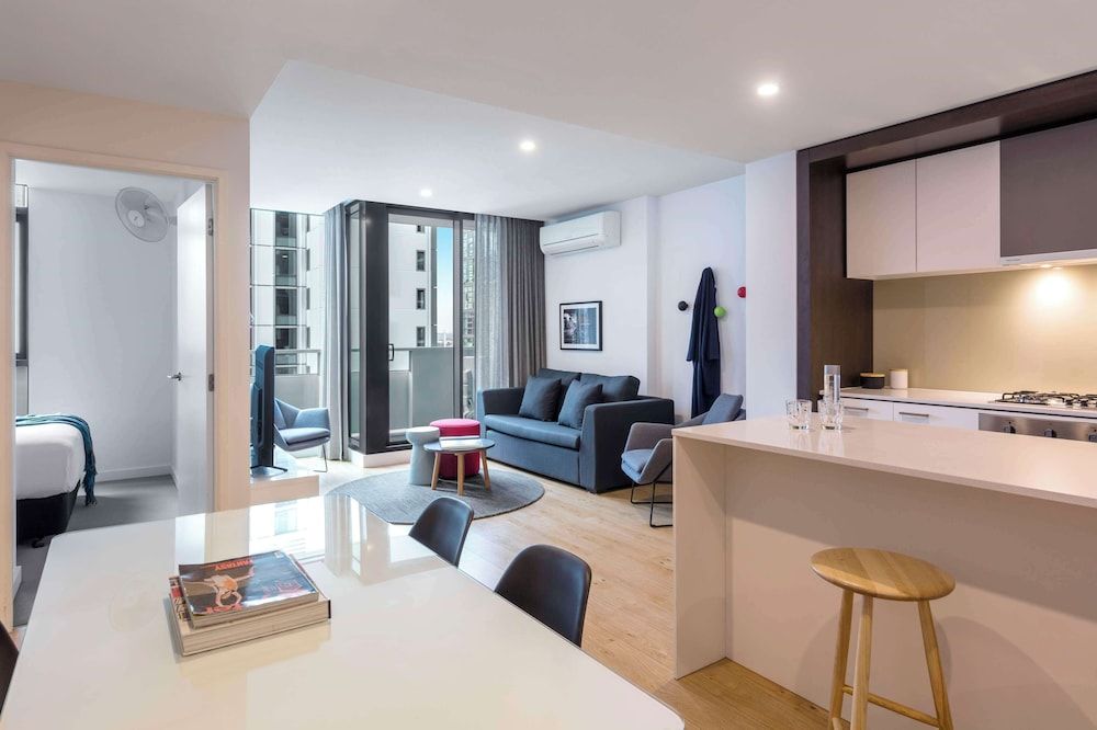 Oaks Melbourne Southbank Suites 2 Bedroom Executive Apartment  (No Housekeeping) 8